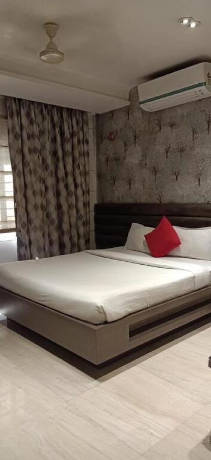 Hotel Pratiksha Residency Navi Mumbai Esterno foto