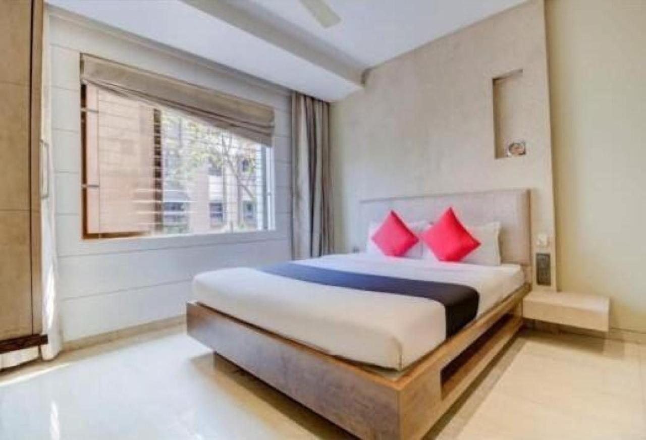 Hotel Pratiksha Residency Navi Mumbai Esterno foto